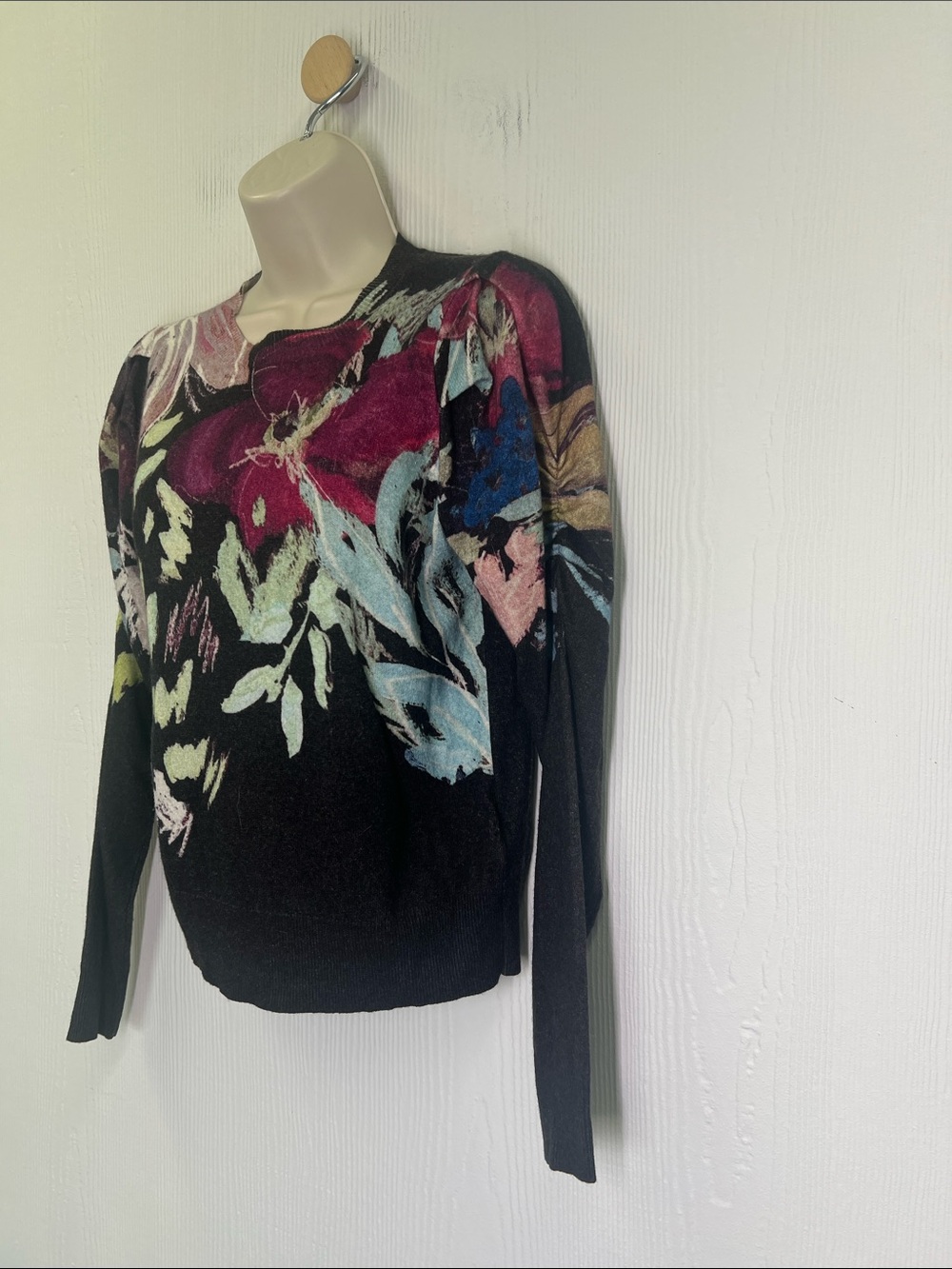 Ted Baker - Margaret Colorful Floral Long Sleeve Lightweight Sweater Size 0 - Picture 6 of 11